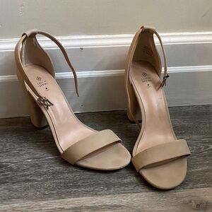 Perfect classic nude open toe heels